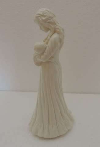 ROYAL WORCESTER FIGURINE - "SWEET DREAMS"