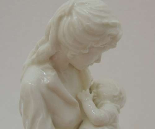 ROYAL WORCESTER FIGURINE - "SWEET DREAMS"