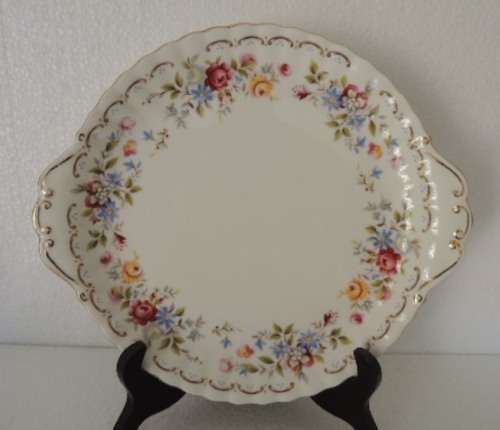 ROYAL ALBERT 22 PIECE TEA SET - "JUBILEE ROSE" - ABSOLUTELY ASTOUNDING