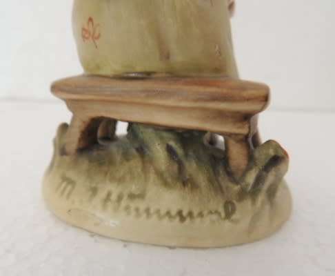 HUMMEL FIGURINE  - " BUSY STUDENT " # 367 DATED 1963