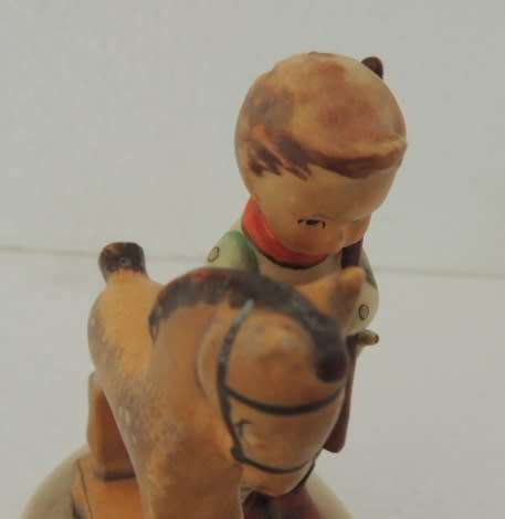 HUMMEL FIGURINE  - " PRAYER BEFORE BATTLE " # 20