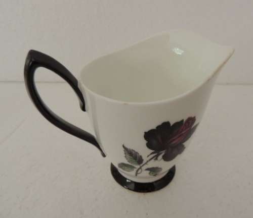 ROYAL ALBERT 21 PIECE TEA SET - "MASQUERADE" THIS WILL NOT BE LISTED AGAIN