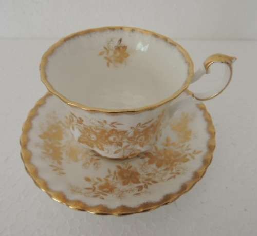 ROYAL ALBERT TRIOS - "ANTOINETTE" (2 AVAILABLE) - Absolutely gorgeous!