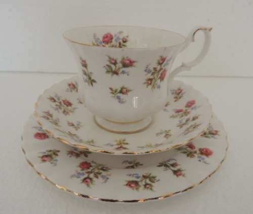 ROYAL ALBERT TRIO - "WINSOME"