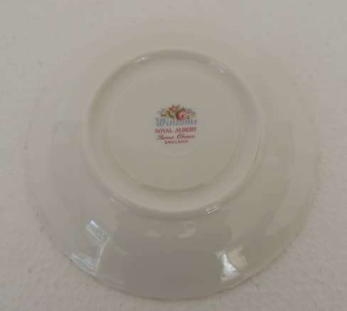 ROYAL ALBERT TRIO - "WINSOME"