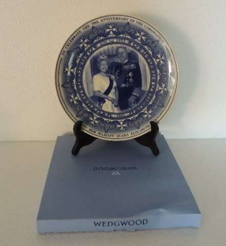 Wedgwood plate 2003 - 50th Anniversary Of The Queen`s Coronation, boxed