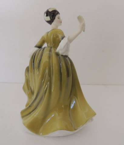 ROYAL DOULTON FIGURINE - "SIMONE" HN 2378