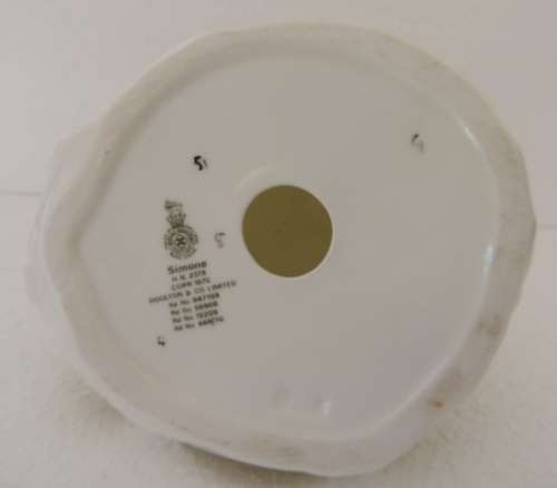 ROYAL DOULTON FIGURINE - "SIMONE" HN 2378