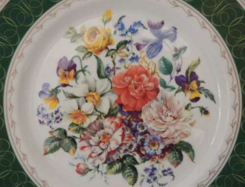 LIMOGE COLLECTOR'S PLATE  - "BOUQUET EMPIRE"