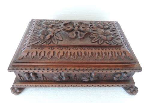 EXQUISITELY CARVED TEAK BOX ON PAW FEET