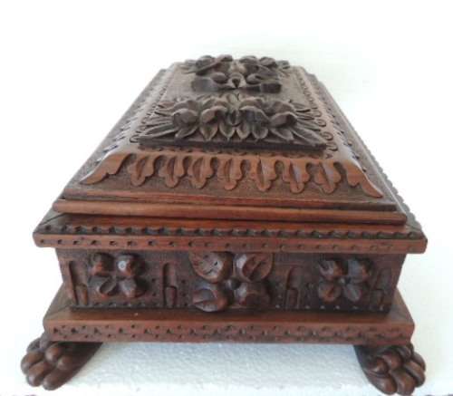EXQUISITELY CARVED TEAK BOX ON PAW FEET