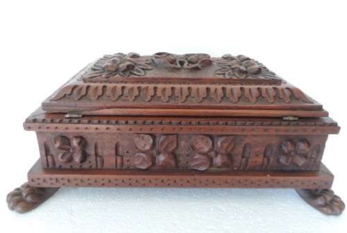 EXQUISITELY CARVED TEAK BOX ON PAW FEET