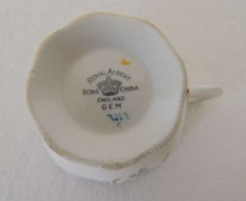 ROYAL ALBERT TRIO - "GEM" BLUE