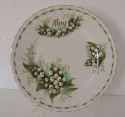 ROYAL ALBERT FLOWER OF THE MONTH TRIO MAY - "LILY OF THE VALLEY"
