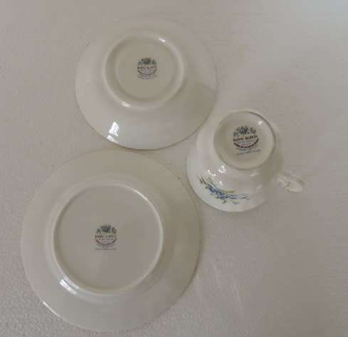 ROYAL ALBERT FLOWER OF THE MONTH TRIO JULY - "FORGET-ME-NOT"