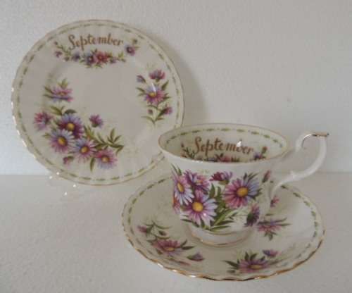 ROYAL ALBERT FLOWER OF THE MONTH TRIO SEPTEMBER - "MICHAELMAS DAISY"