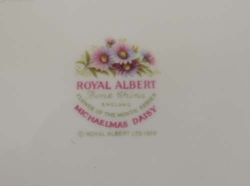 ROYAL ALBERT FLOWER OF THE MONTH TRIO SEPTEMBER - "MICHAELMAS DAISY"
