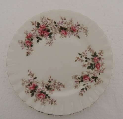 ROYAL ALBERT TEA SET WITH LARGE TEA POT - "LAVENDER ROSE" Reserved for MAGBEZ