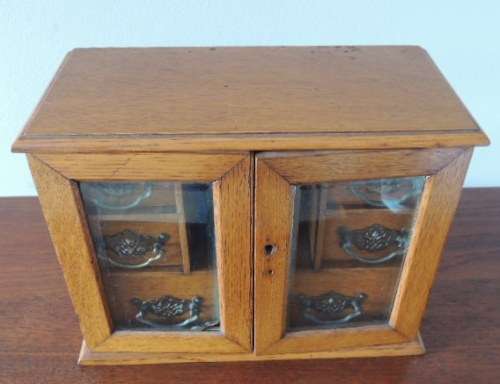 OAK HUMIDOR 1920's - PLEASE READ HIDDEN MESSAGES FOUND ON THE DRAWERS!