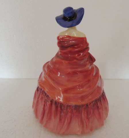 ROYAL DOULTON FIGURINE - "GENEVIEVE" HN 1962