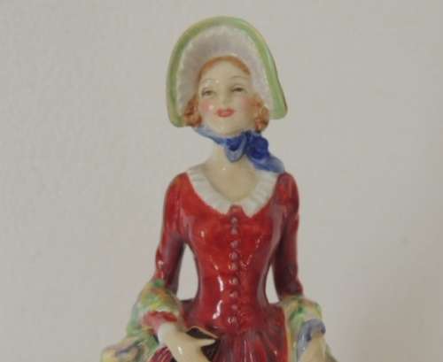 ROYAL DOULTON FIGURINE - "SABBATH MORN" HN 1982