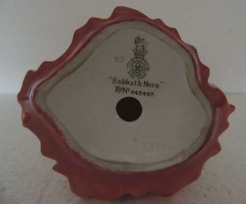 ROYAL DOULTON FIGURINE - "SABBATH MORN" HN 1982