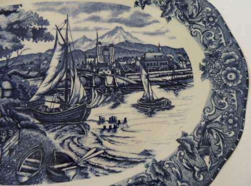 PLATTER - LARGE BLUE AND WHITE DELFT STYLE