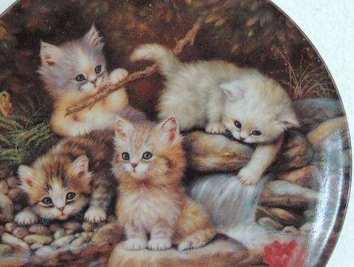 JURGEN SCHOLTZ CAT PLATE - "AM SEEROSENTEICH", KAHLA GERMANY