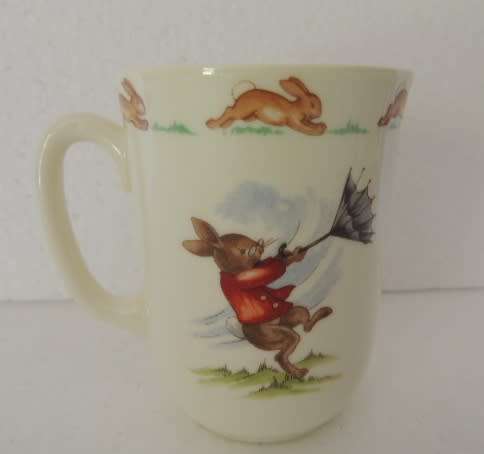 BUNNYKINS 4 ITEMS - MINT CONDITION