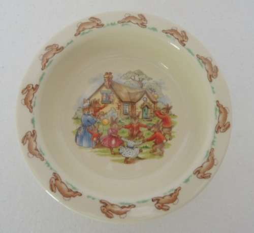 BUNNYKINS 4 ITEMS - MINT CONDITION