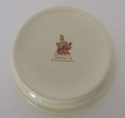 BUNNYKINS 4 ITEMS - MINT CONDITION