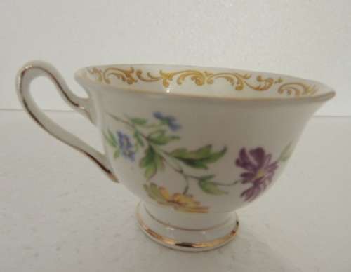 ROYAL ALBERT COFFEE DUOS X 6 - "NOSEGAY"