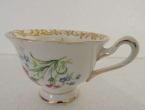 ROYAL ALBERT COFFEE DUOS X 6 - "NOSEGAY"