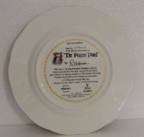 ROYAL DOULTON CHRISTMAS COLLECTION PLATE - "THE FROZEN POND"
