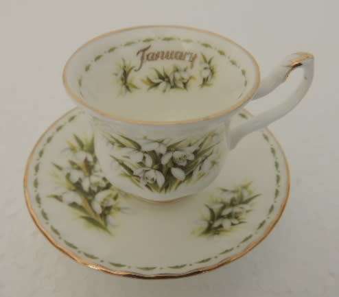 ROYAL ALBERT MINIATURE FLOWER OF THE MONTH DUO - JANUARY