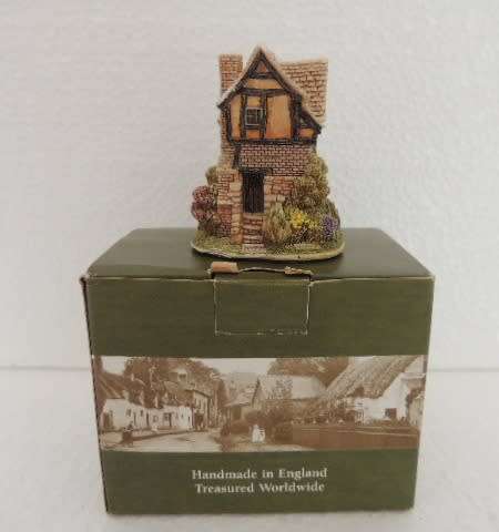 LILLIPUT LANE MINIATURE COTTAGE - "LITTLE SHAMBLES" boxed