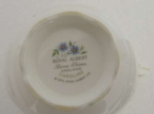 ROYAL ALBERT TRIO - "CAROLINE" 4 available