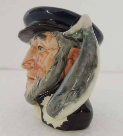 ROYAL DOULTON SMALL CHARACTER JUG - CAPT AHAB  6.5 cm