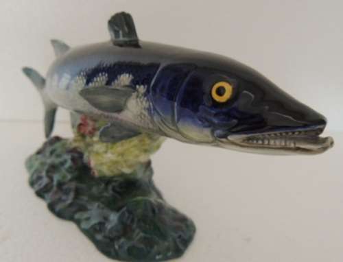 BESWICK BARRACUDA # 1235 - SCARCE AND RARE
