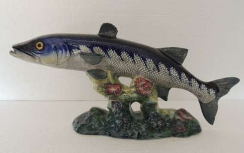 BESWICK BARRACUDA # 1235 - SCARCE AND RARE