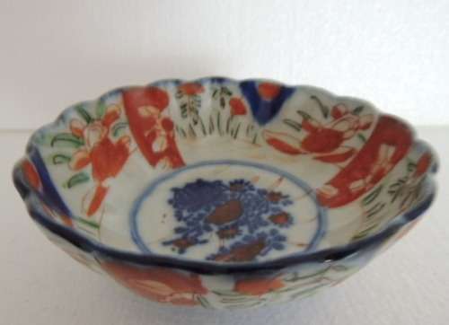 IMARI BOWL WITH FLUTED EDGES - SMALL