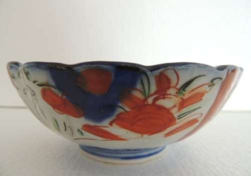 IMARI BOWL WITH FLUTED EDGES - SMALL