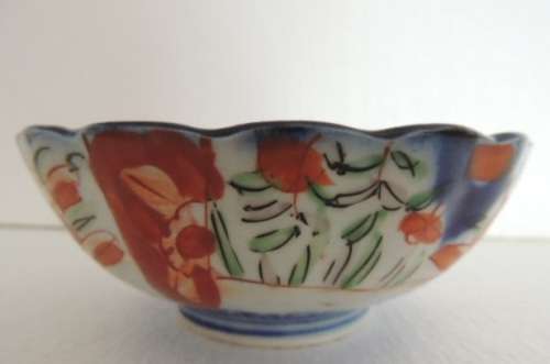 IMARI BOWL WITH FLUTED EDGES - SMALL