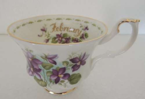 ROYAL ALBERT FLOWER ON THE MONTH TRIO - FEBRUARY