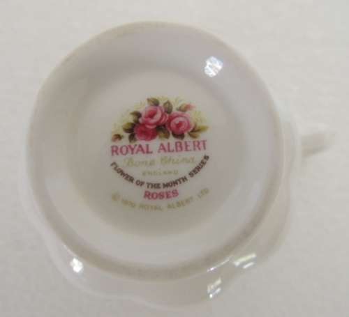 ROYAL ALBERT FLOWER ON THE MONTH TRIO - JUNE