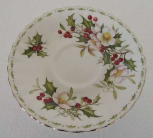 ROYAL ALBERT FLOWER OF THE MONTH TEA DUO - DECEMBER "CHRISTMAS ROSE"