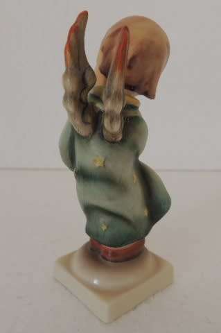 HUMMEL FIGURINE  - HEAVENLY ANGEL 21/0