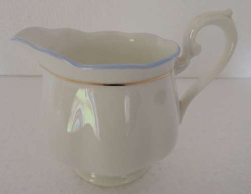 COLLECTION OF ROYAL ALBERT PIECES