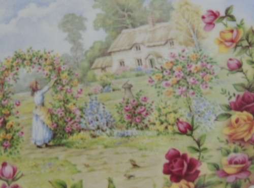 ROYAL ALBERT PLATE - A CELEBRATION OF THE OLD COUNTRY ROSES GARDEN
