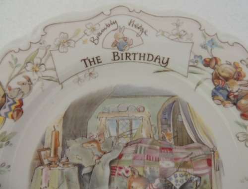 ROYAL DOULTON BRAMBLY HEDGE - THE BIRTHDAY